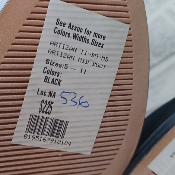 Lauren Ralph Lauren Suede Pull On Boot NWT - Picture 8 of 10